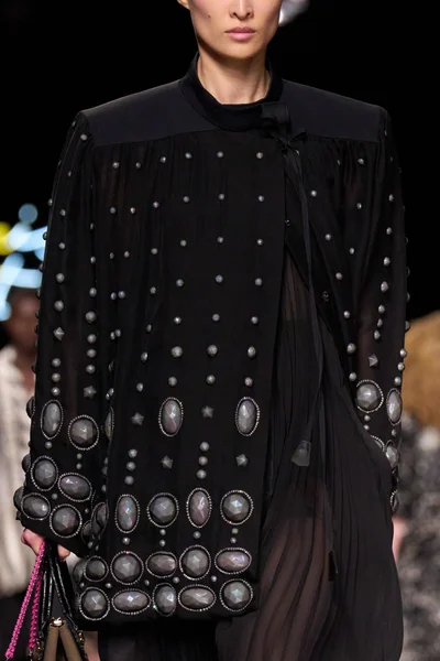 Look 59